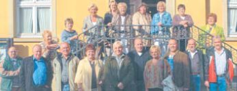 18 ehemalige Schler treffen sich nun in Obernkirchen wieder. (Foto:  SN pr.)