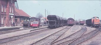 So viel Betrieb herrschte einst auf dem Bahnhof der Bergstadt. (Foto:  SN Archiv)