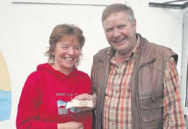 Freibad-Chefin Christine Nhring und Heinrich Struckmeier. (Foto:  SN rnk)