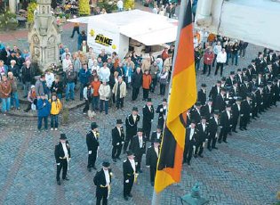 Ein Schtzenfest ist teuer. Und zwei Blle sind vielleicht einer zu viel. (Foto:  SN Archiv: sig)