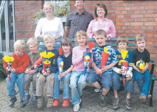 Spielkreis verabschiedet im Heuhotel Schulkinder. (Foto:  SN pr.)