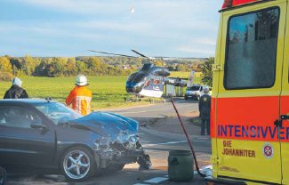 Schwerer Unfall auf der Bundesstrae 65 in Gelldorf. (Foto und Bericht:  SN rnk / tol)