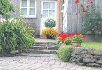 Hbsch durchkomponiert: Dekorierter Garten an der Langen Strae. (Foto:  SN rnk)