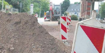 Bushaltestellen: Umbau hat begonnen. (Bericht und Foto:  SN rnk)