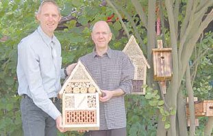 Werkstttenleiter Dieter Schrader (links) und der Leiter der Obernkirchener Betriebssttte, Carsten Knig. (Foto:  SN mld)