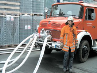 Glasfabrik hat Werksfeuerwehr aufgerstet (Foto:  SN sig)