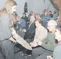 Vortrag zur Zukunft der Obernkirchener Saurierspuren. (Foto:  SN tol)