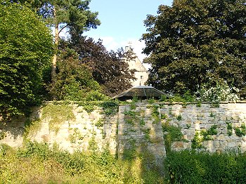 Stiftsmauer